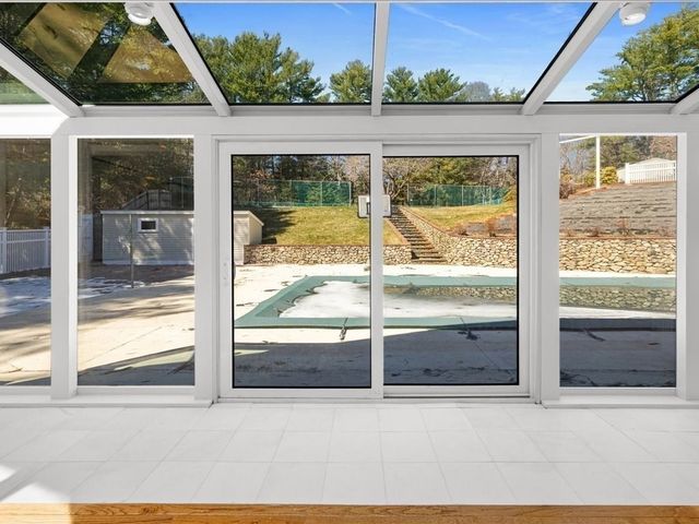 18 James Rd, Duxbury, MA 02332