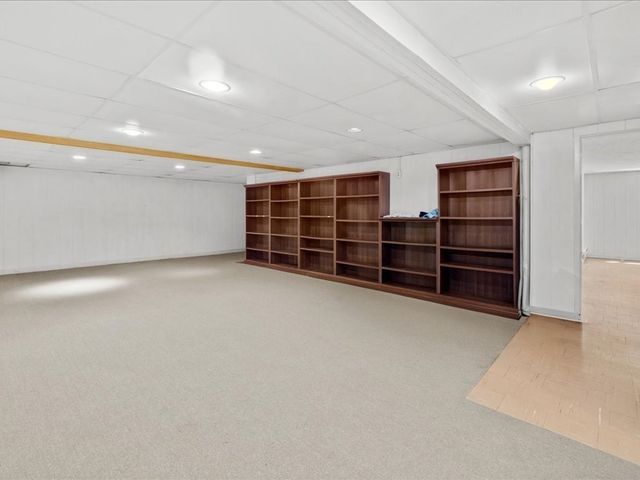 18 James Rd, Duxbury, MA 02332