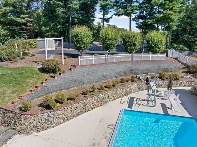 18 James Rd, Duxbury, MA 02332