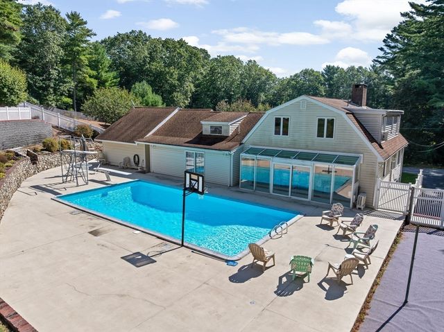 18 James Rd, Duxbury, MA 02332