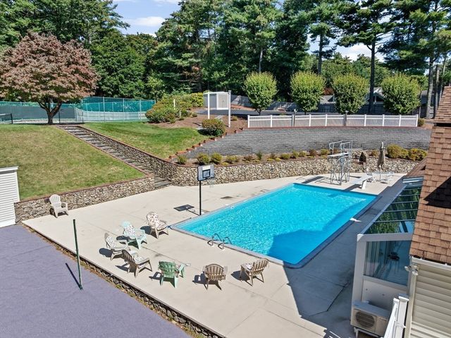 18 James Rd, Duxbury, MA 02332