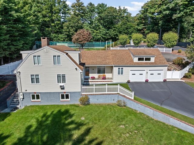 18 James Rd, Duxbury, MA 02332