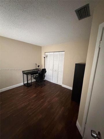 7454 NW 34th Street, Lauderhill, FL 33319