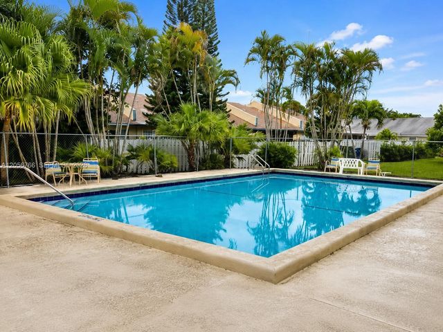 7454 NW 34th Street, Lauderhill, FL 33319