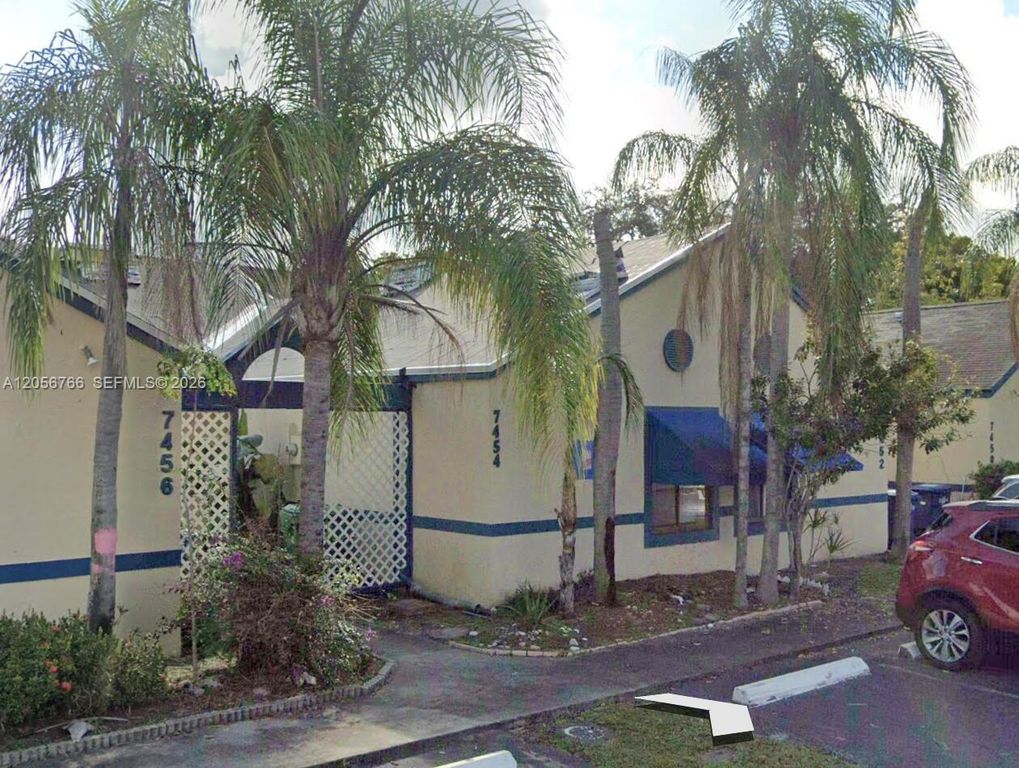 7454 NW 34th Street, Lauderhill, FL 33319