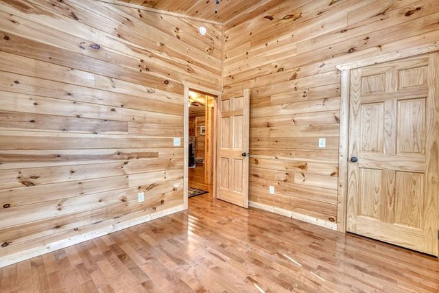 100 Fern Cove Lane, Murphy, NC 28906