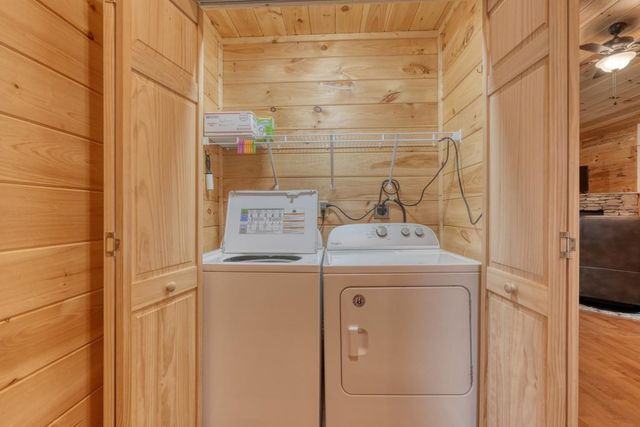 100 Fern Cove Lane, Murphy, NC 28906