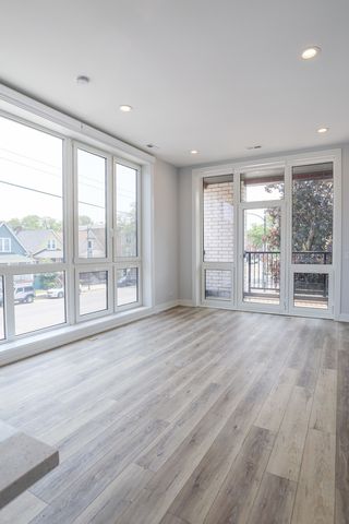 2402 W Carmen Avenue 406, Chicago, IL 60625