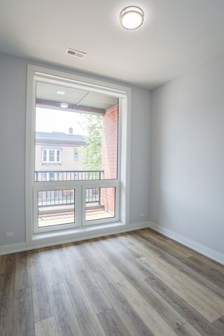 2402 W Carmen Avenue 406, Chicago, IL 60625