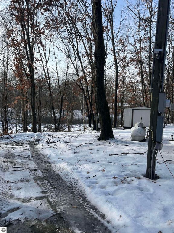 Image 10 of property listing at 7907 W Weidman Road, Weidman, MI 48893