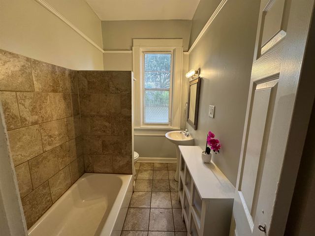 1700 FAXON AVE, Memphis, TN 38112