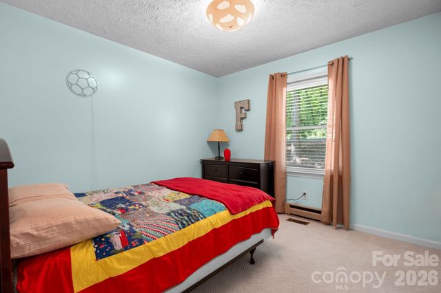 216 Davis Drive, Morganton, NC 28655