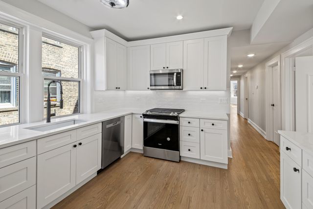 4834 N Springfield Avenue 2, Chicago, IL 60625