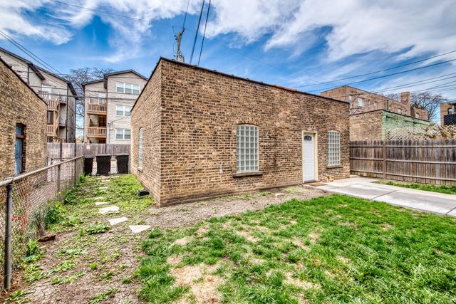 4834 N Springfield Avenue 2, Chicago, IL 60625