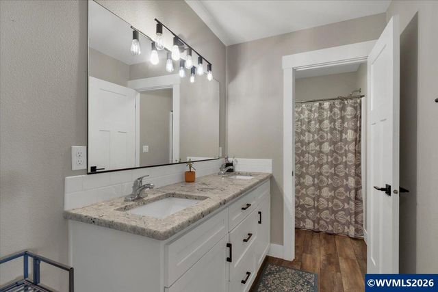 431 Grant St, Silverton, OR 97381