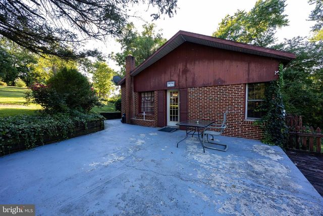 91 STEHLEY LN, Falling Waters, WV 25419