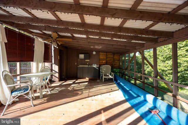 91 STEHLEY LN, Falling Waters, WV 25419