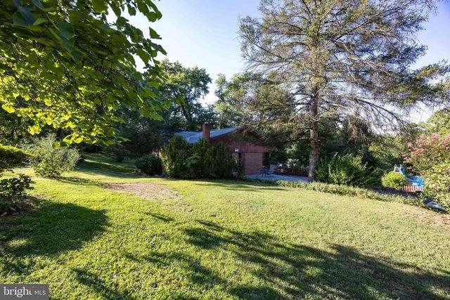 91 STEHLEY LN, Falling Waters, WV 25419