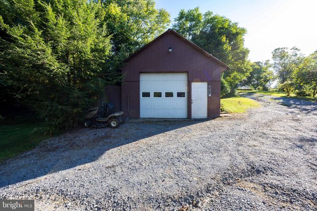91 STEHLEY LN, Falling Waters, WV 25419