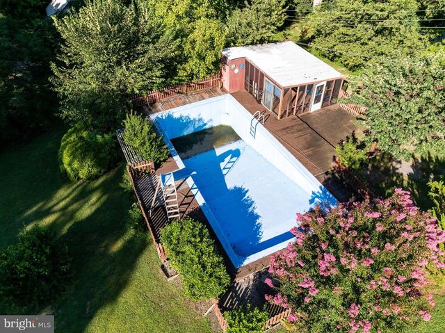 91 STEHLEY LN, Falling Waters, WV 25419