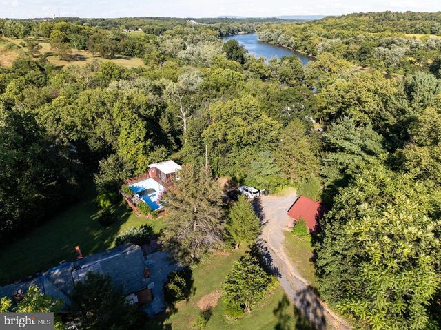 91 STEHLEY LN, Falling Waters, WV 25419