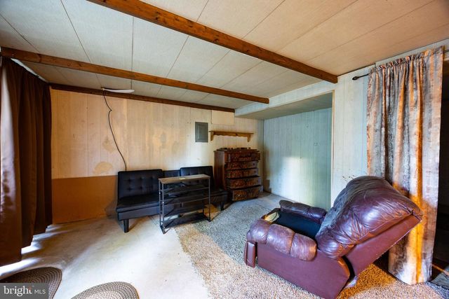 91 STEHLEY LN, Falling Waters, WV 25419