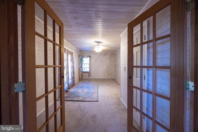 91 STEHLEY LN, Falling Waters, WV 25419