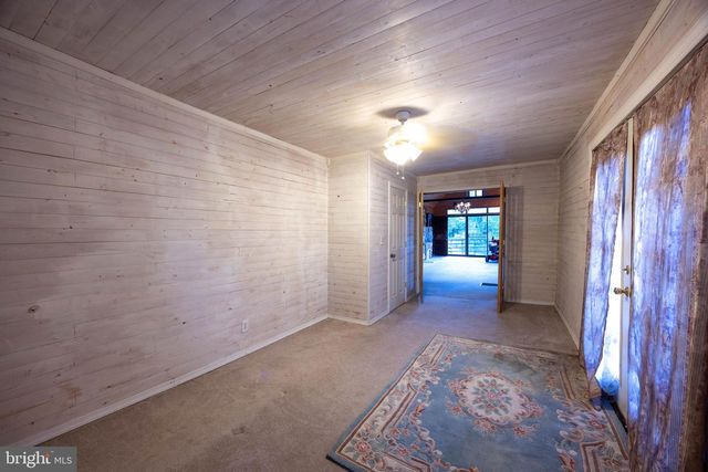 91 STEHLEY LN, Falling Waters, WV 25419