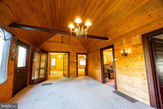 91 STEHLEY LN, Falling Waters, WV 25419