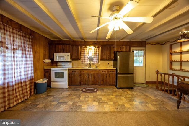 91 STEHLEY LN, Falling Waters, WV 25419