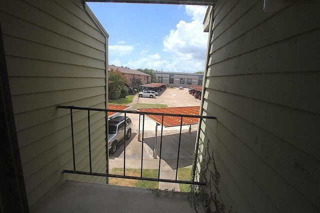 18800 Egret Bay Boulevard 711, Webster, TX 77058
