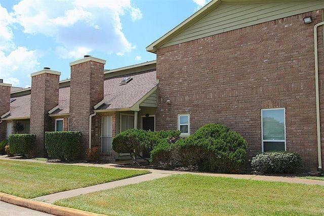 18800 Egret Bay Boulevard 711, Webster, TX 77058