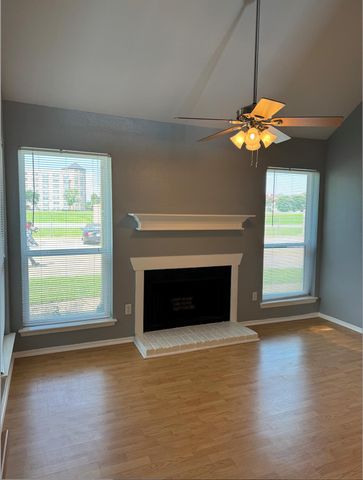 18800 Egret Bay Boulevard 711, Webster, TX 77058