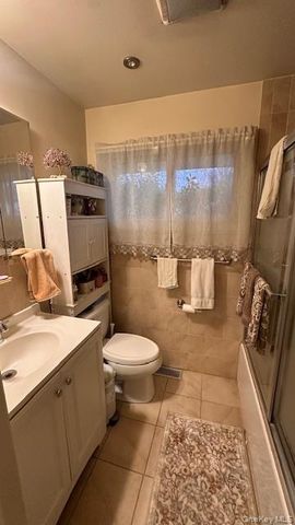 1240 Langdon Boulevard, Rockville Centre, NY 11570