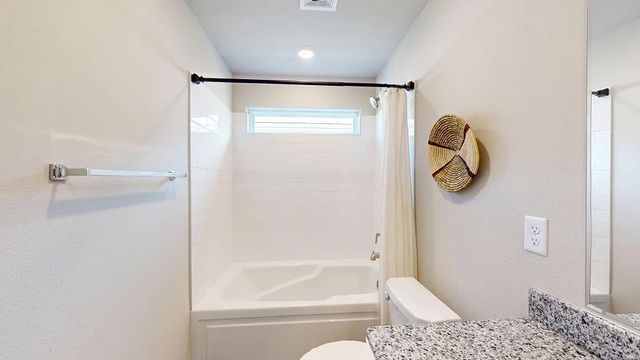 3451 S Bayou Alley, Fayetteville, AR 72701