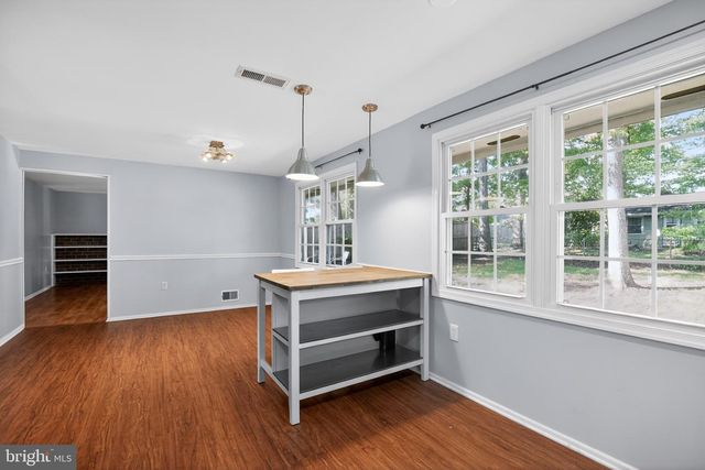 5004 NICHOLAS RD, Waldorf, MD 20601