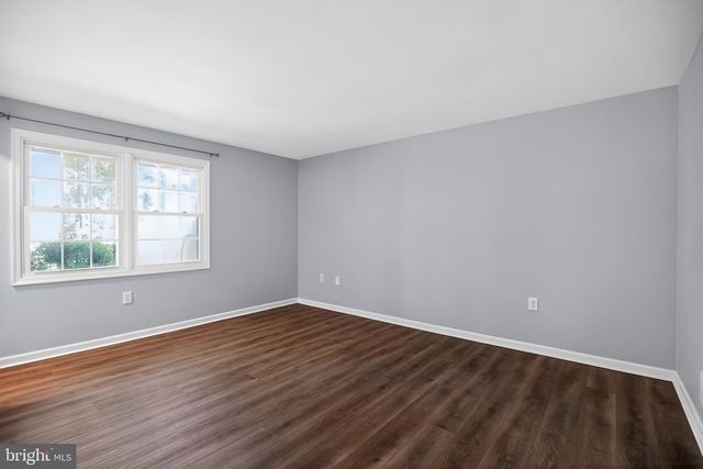 5004 NICHOLAS RD, Waldorf, MD 20601
