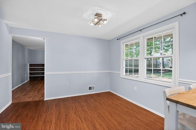 5004 NICHOLAS RD, Waldorf, MD 20601