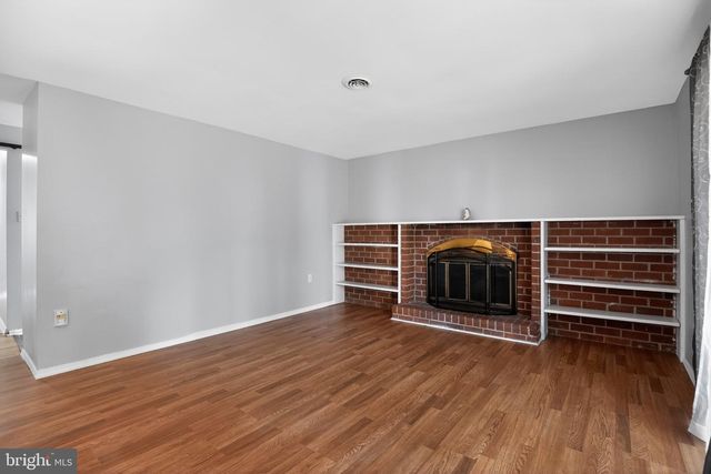 5004 NICHOLAS RD, Waldorf, MD 20601