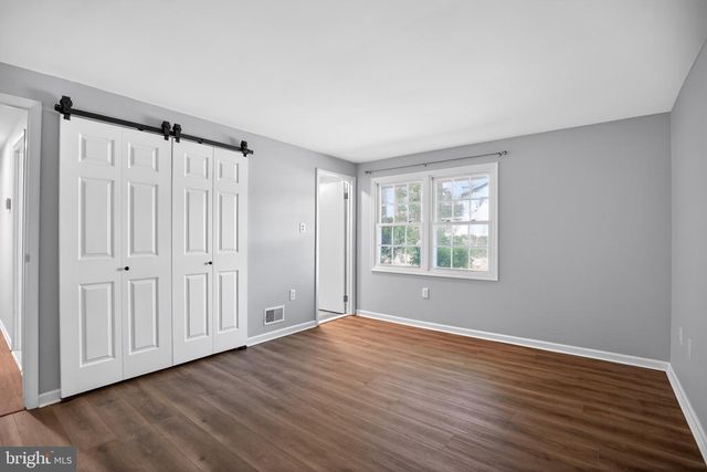 5004 NICHOLAS RD, Waldorf, MD 20601