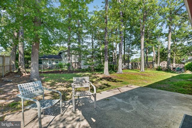 5004 NICHOLAS RD, Waldorf, MD 20601