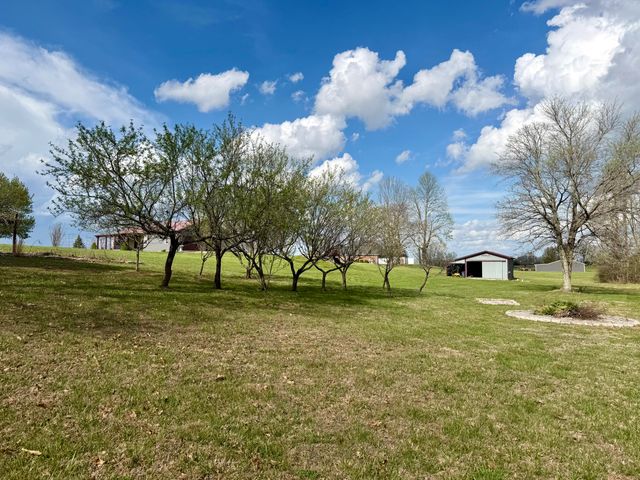 1716 Liberty Road, Eubank, KY 42567