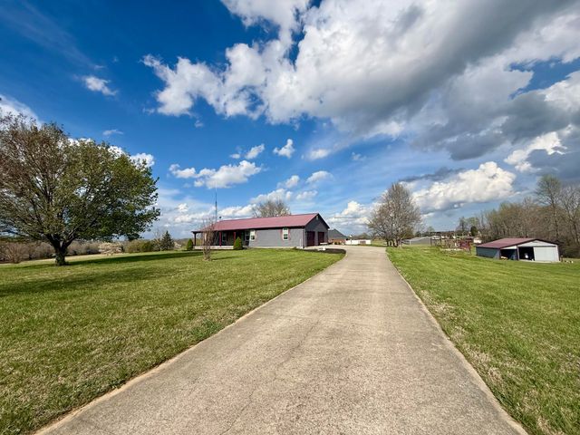 1716 Liberty Road, Eubank, KY 42567