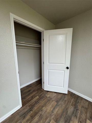 105 Paige Street, Weatherford, TX 76088