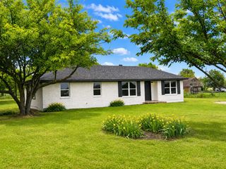 105 Paige Street, Weatherford, TX 76088