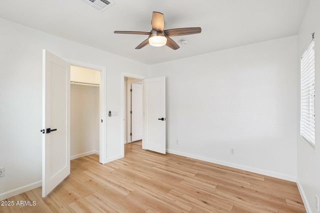 511 E CHEERY LYNN Road, Phoenix, AZ 85012