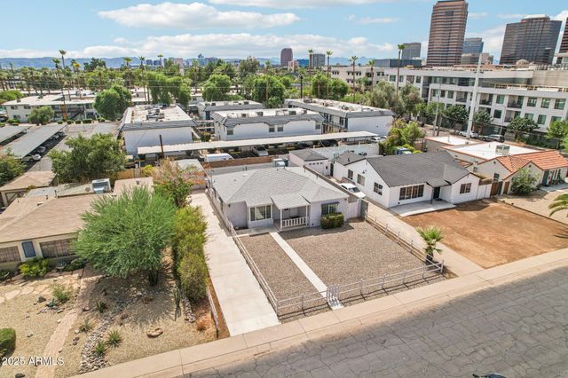 511 E CHEERY LYNN Road, Phoenix, AZ 85012