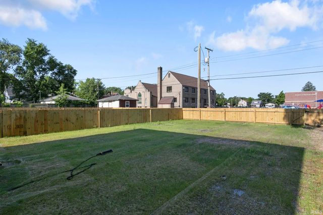 1015 Allen Street, South Bend, IN 46616
