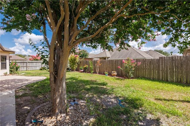 14422 Chantilly Dr, Corpus Christi, TX 78410