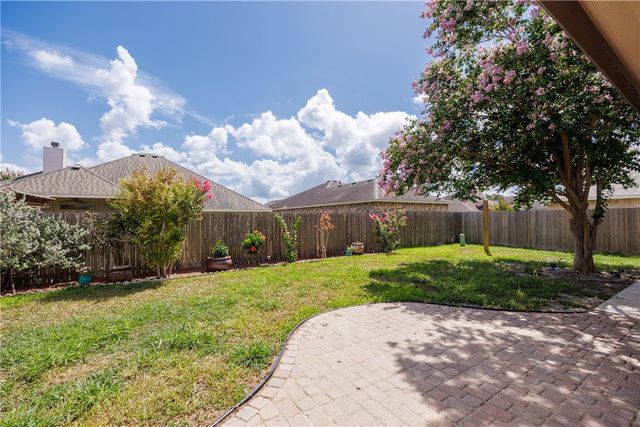 14422 Chantilly Dr, Corpus Christi, TX 78410